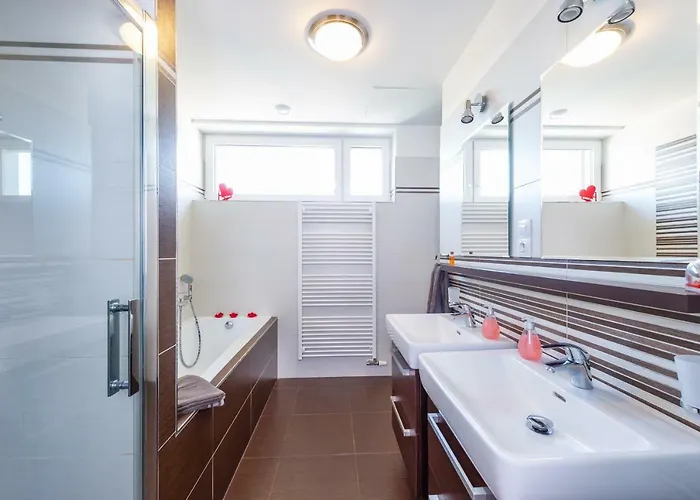 Riverside Apartman *